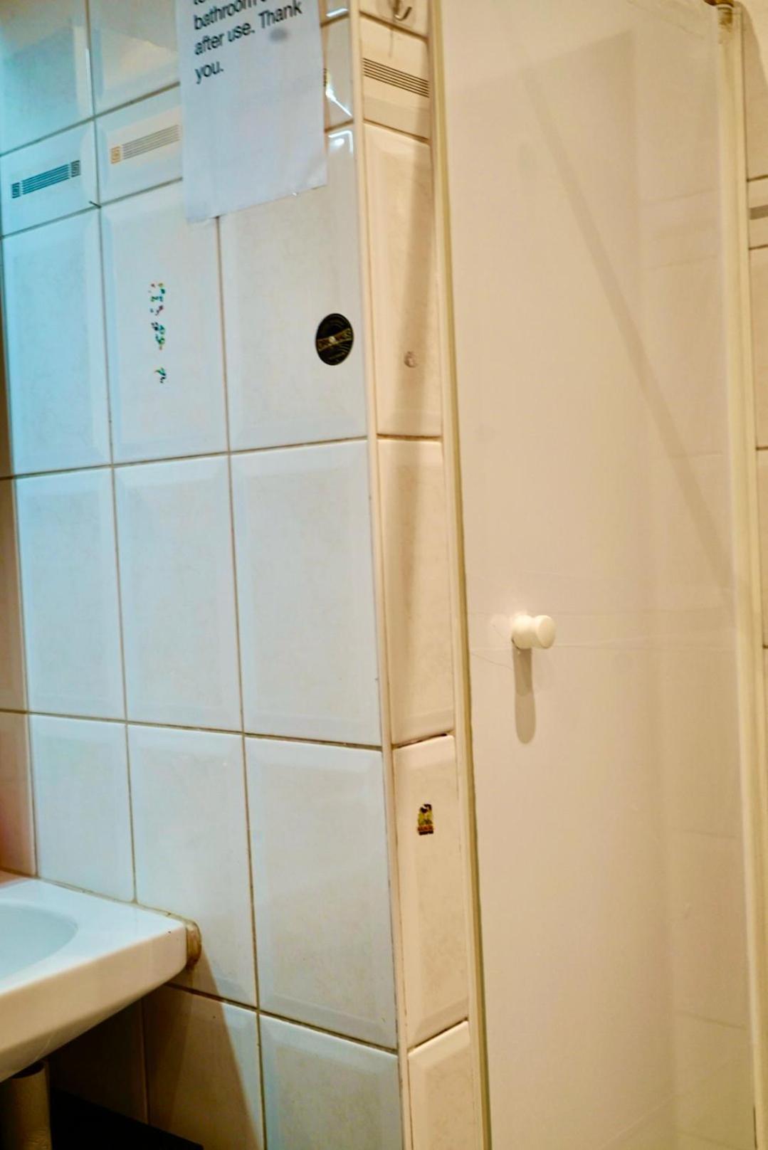 Schoepfwerk Hostel 10 Wien Ngoại thất bức ảnh