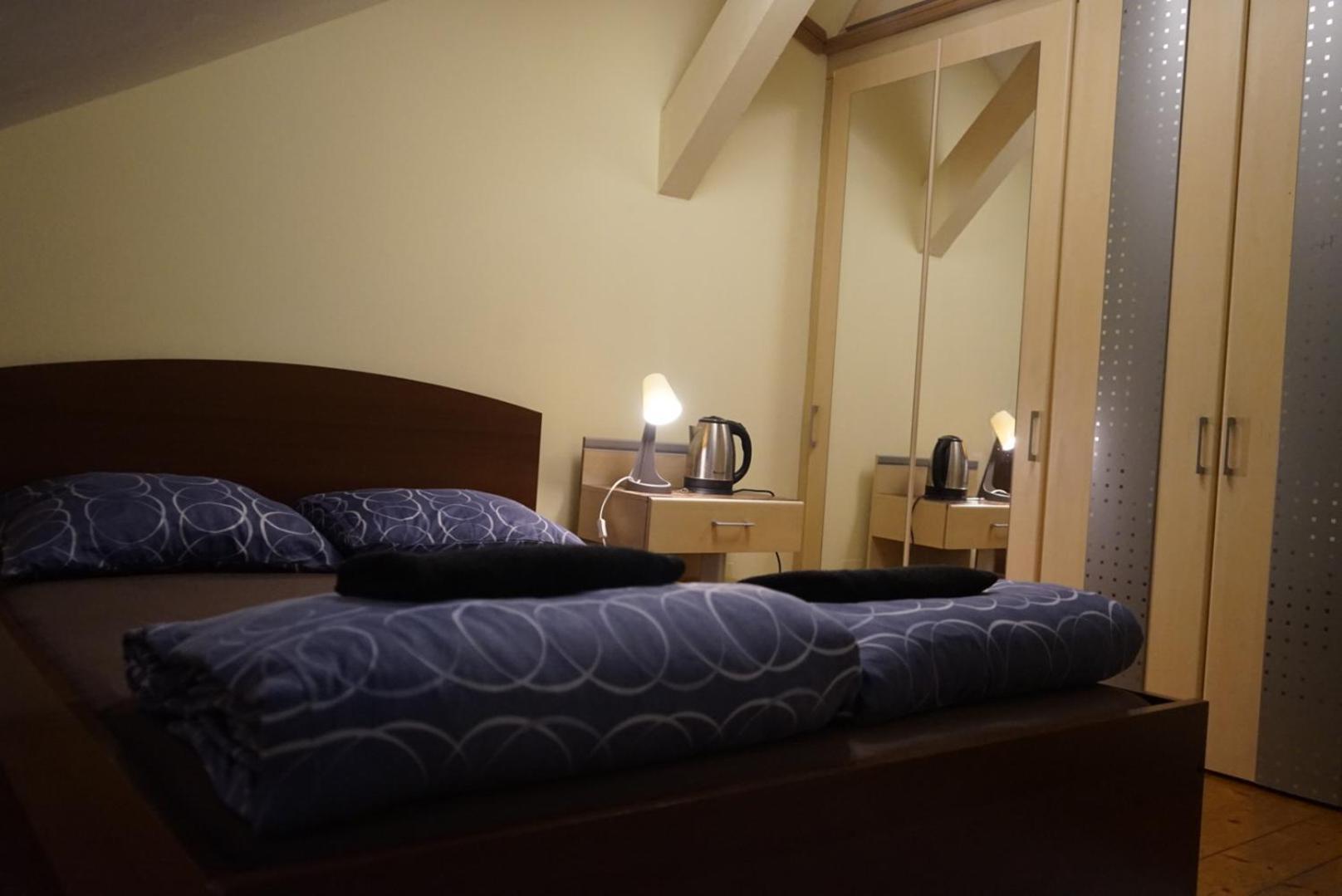 Schoepfwerk Hostel 10 Wien Ngoại thất bức ảnh
