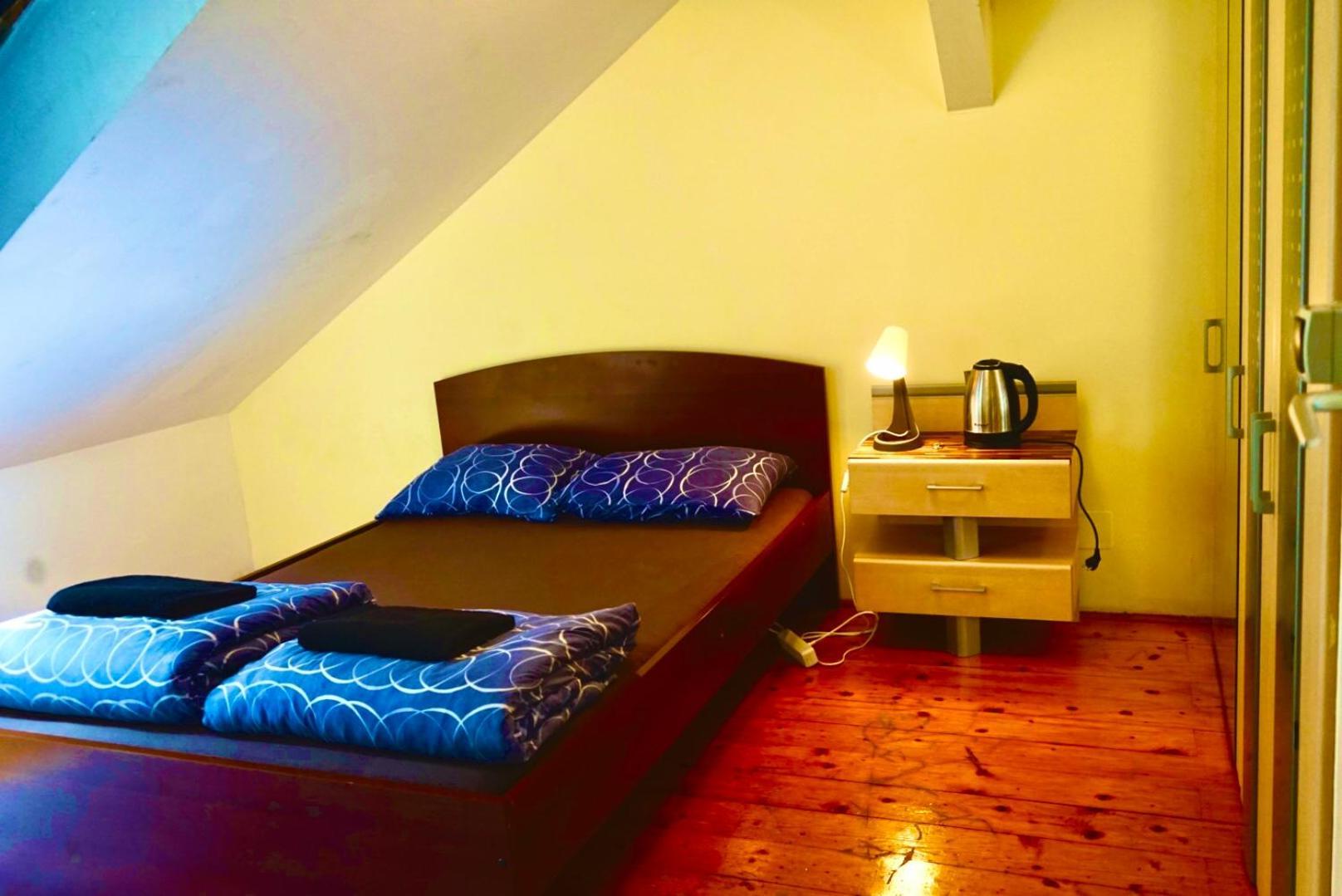 Schoepfwerk Hostel 10 Wien Ngoại thất bức ảnh